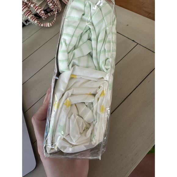 Carter's Child Of Mine 2-Pack Fitted Crib Sheets Green Stripes/Stars BABY SHOWER - Picture 3 of 4